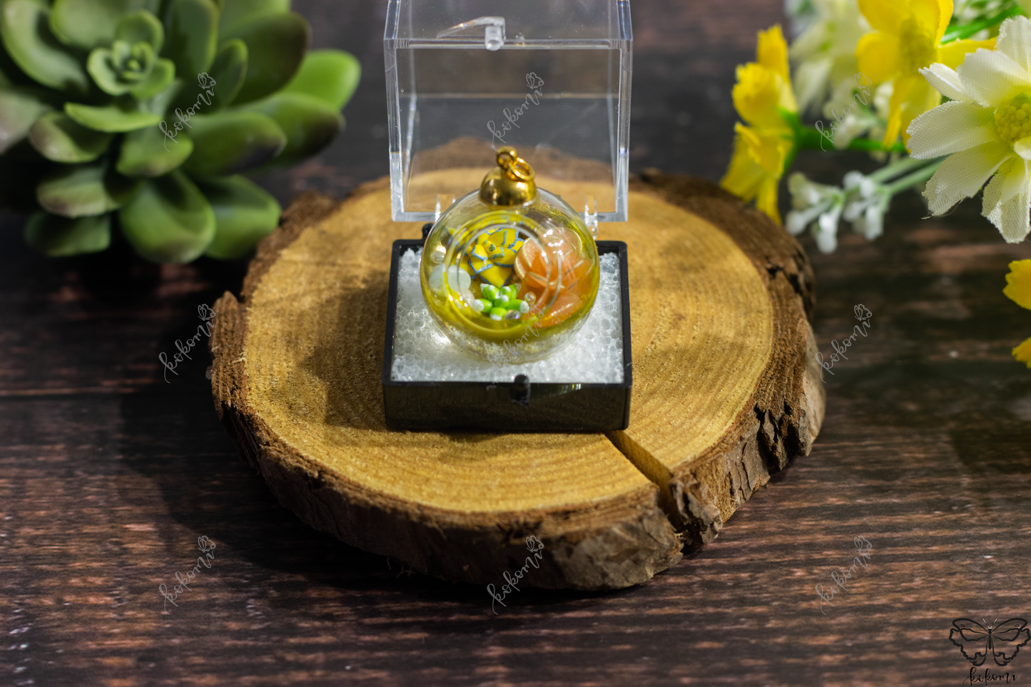 Sunshine Yellow/White/Gold Crystalerrium, Succulent Crystal Terrarium Display